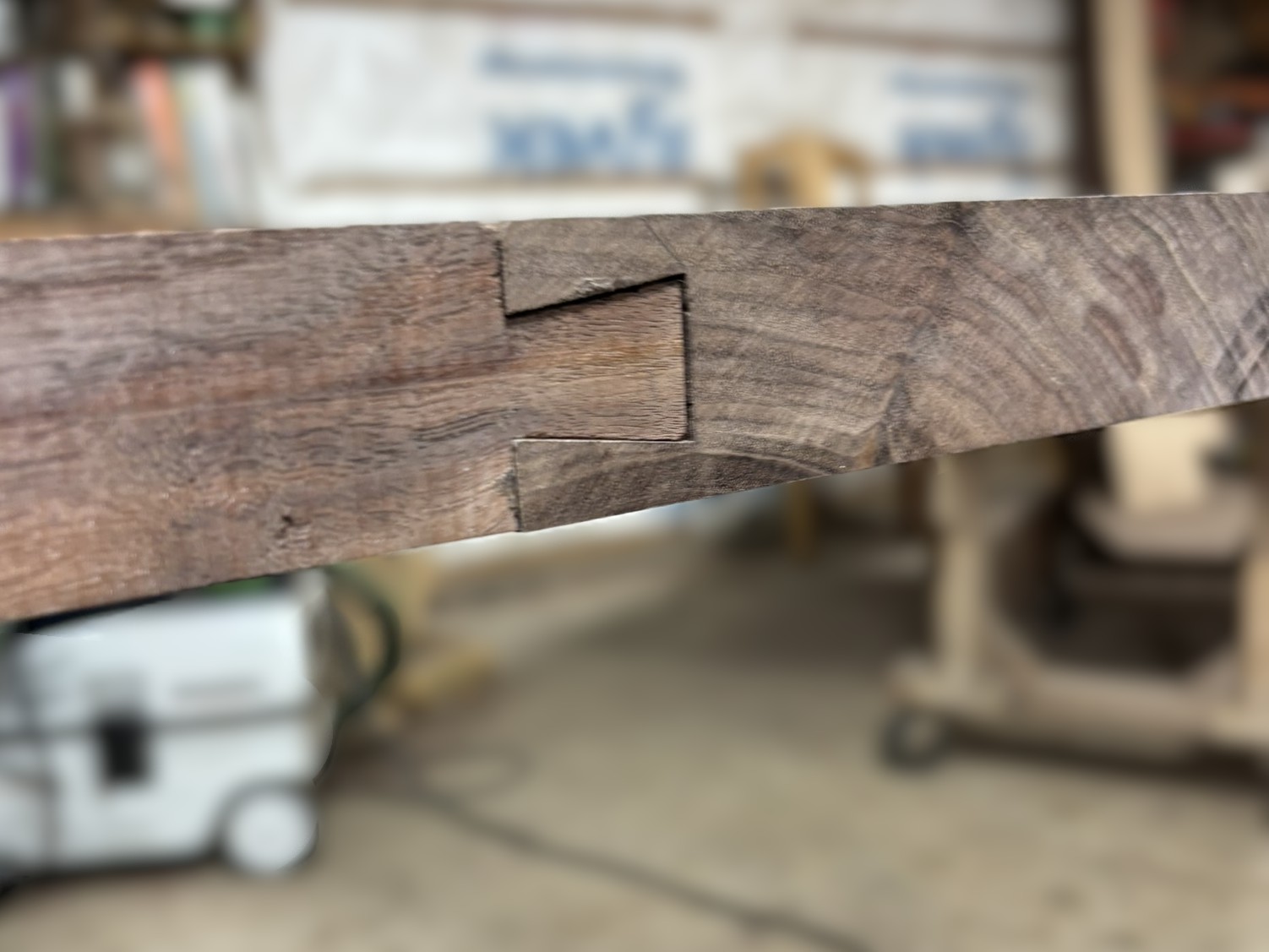 Breadboard Dining Table detail